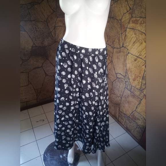 White Stag Black and White Floral Maxi Skirt - Picture 1 of 5